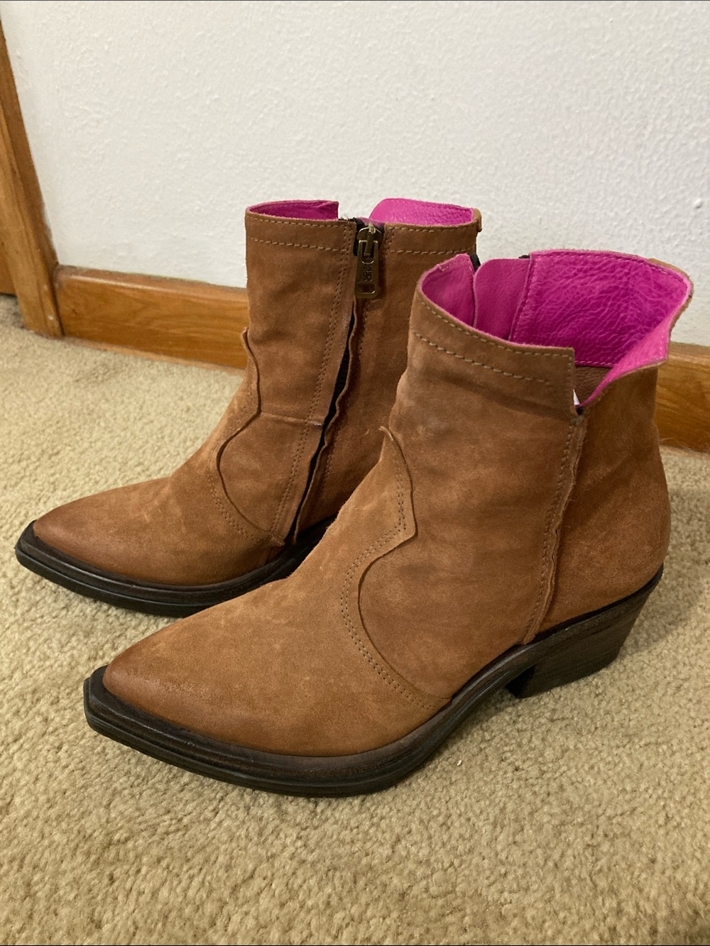 A.S.98 Tan Suede Western Ankle Boots Size 7
